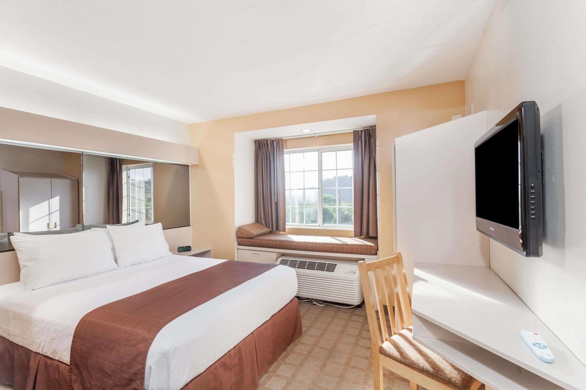Microtel Inn & Suites By Wyndham Nashville Exterior foto